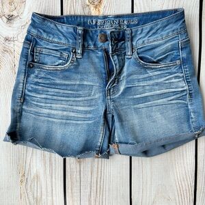American Eagle Women’s Midi Denim Cut off Jean shorts.